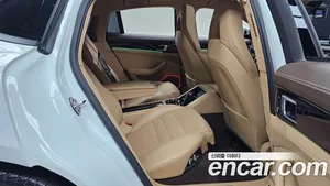 Porsche Panamera, 2018 — миниатюра 12