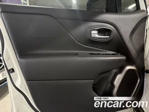Jeep Renegade, 2021 — миниатюра 19