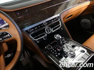 Bentley Flying Spur, 2023 — миниатюра 14