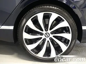 Bentley Flying Spur, 2023 — миниатюра 18