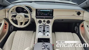 Bentley Continental, 2025 — миниатюра 7