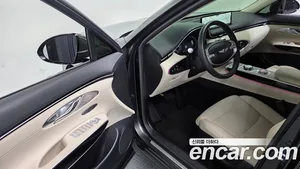 Genesis GV70, 2023 — миниатюра 12