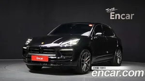 Porsche Macan, 2023 — миниатюра 3