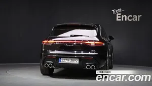 Porsche Macan, 2023 — миниатюра 4