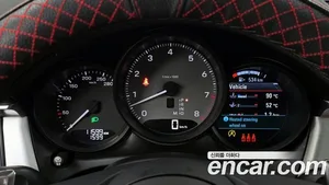 Porsche Macan, 2023 — миниатюра 8