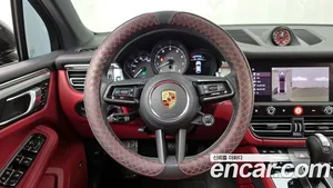 Porsche Macan, 2023 — миниатюра 13