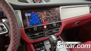 Porsche Macan, 2023 — миниатюра 14