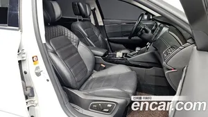 Renault SM6, 2017 — миниатюра 10