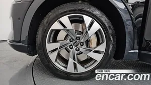 Audi e-tron, 2021 — миниатюра 5