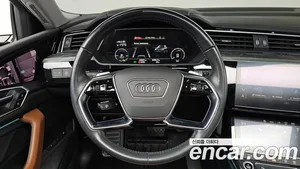 Audi e-tron, 2021 — миниатюра 13