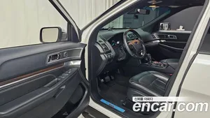 Ford Explorer, 2016 — миниатюра 10