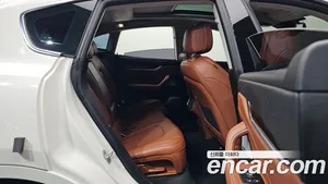 Maserati Levante, 2016 — миниатюра 12