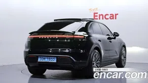 Porsche Macan, 2025 — миниатюра 2