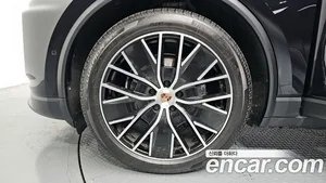 Porsche Macan, 2025 — миниатюра 5