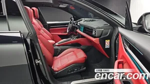 Porsche Macan, 2025 — миниатюра 10