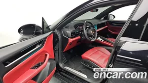 Porsche Macan, 2025 — миниатюра 11