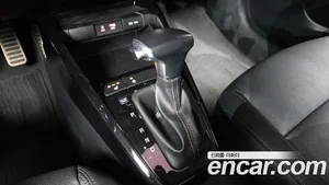 Kia Stonic, 2017 — миниатюра 9