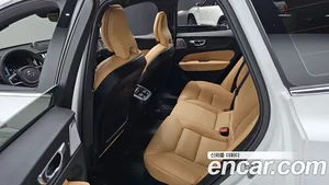 Volvo XC60, 2022 — миниатюра 12