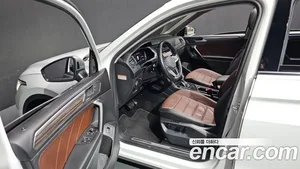 Volkswagen Tiguan, 2023 — миниатюра 10