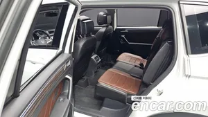 Volkswagen Tiguan, 2023 — миниатюра 13