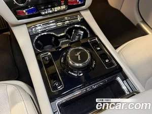 Rolls-Royce Spectre, 2024 — миниатюра 15