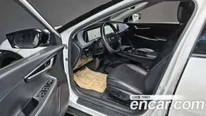 Kia EV6, 2022 — миниатюра 10