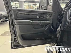 Dodge Ram Pick Up, 2026 — миниатюра 7