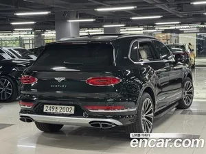 Bentley Bentayga, 2024 — миниатюра 3