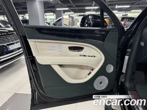 Bentley Bentayga, 2024 — миниатюра 6