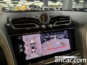 Bentley Bentayga, 2024 — миниатюра 8