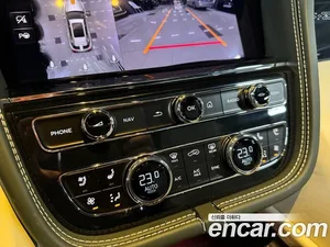 Bentley Bentayga, 2024 — миниатюра 9