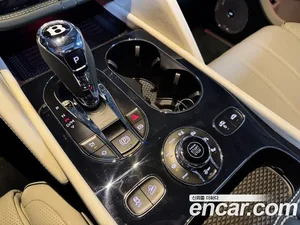 Bentley Bentayga, 2024 — миниатюра 10