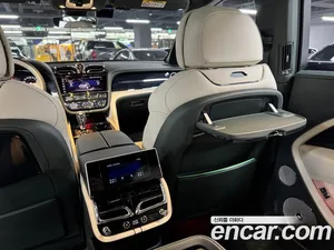 Bentley Bentayga, 2024 — миниатюра 13