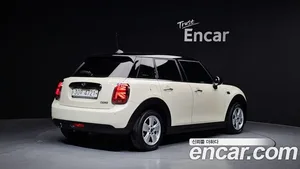 Mini Cooper, 2019 — миниатюра 2