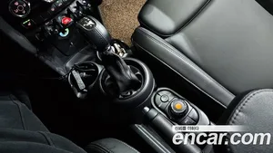 Mini Cooper, 2019 — миниатюра 9