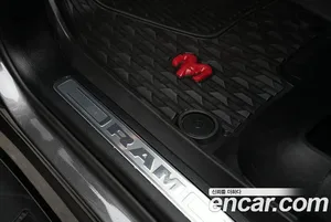 Dodge Ram Pick Up, 2022 — миниатюра 17