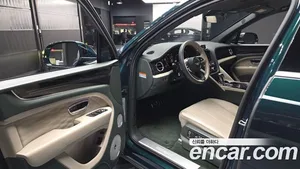 Bentley Bentayga, 2024 — миниатюра 10