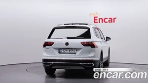 Volkswagen Tiguan, 2023 — миниатюра 4