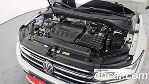 Volkswagen Tiguan, 2023 — миниатюра 6
