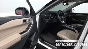 Ford Explorer, 2020 — миниатюра 11