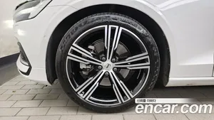 Volvo S60, 2019 — миниатюра 5