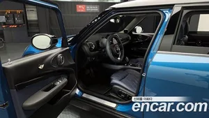 Mini Clubman, 2023 — миниатюра 10