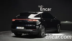 Porsche Cayenne, 2022 — миниатюра 2