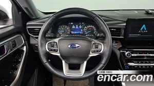 Ford Explorer, 2022 — миниатюра 13