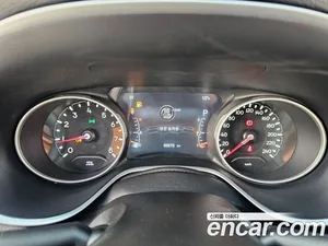 Jeep Compass, 2019 — миниатюра 17
