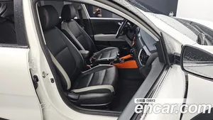 Kia Stonic, 2017 — миниатюра 12