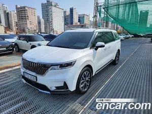 Kia Carnival, 2023 — миниатюра 1