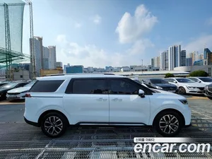 Kia Carnival, 2023 — миниатюра 7