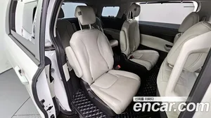 Kia Carnival, 2023 — миниатюра 12