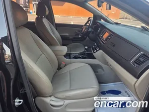 Kia Carnival, 2018 — миниатюра 17